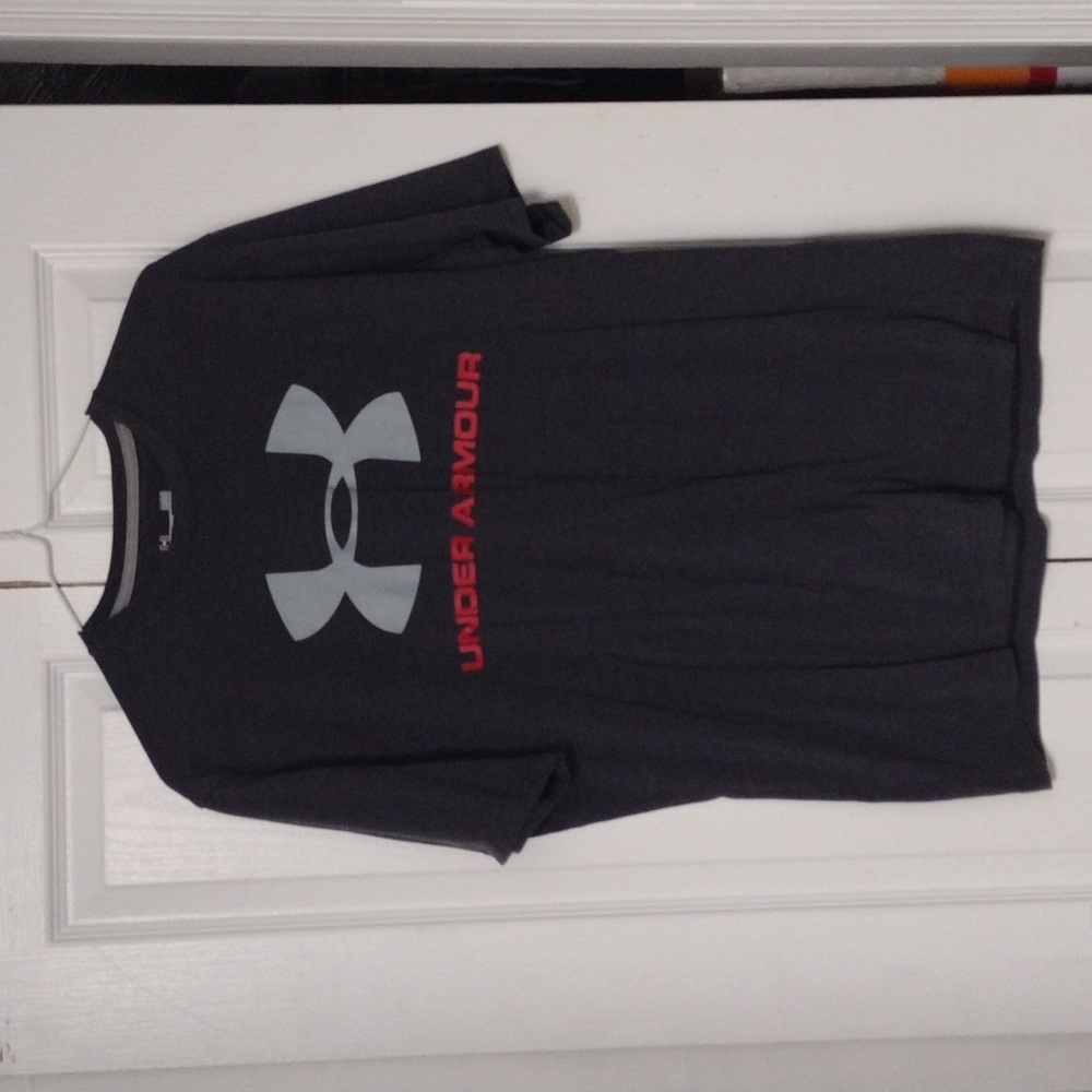 Under armour Tshirt